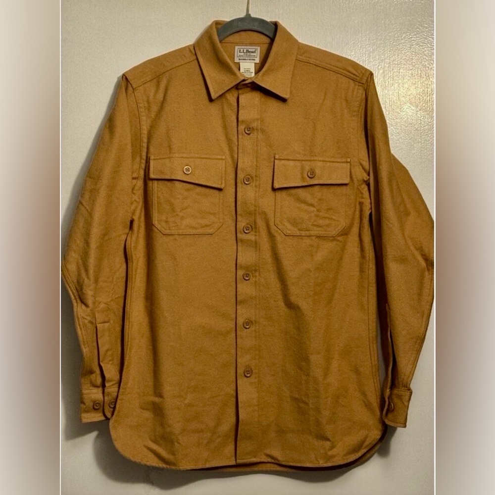 L.L.Bean Men's Chamois Shirt - Slightly Fitted - Barley - Item# 512326 - NWT